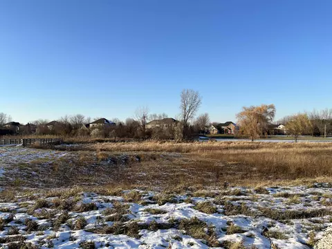 Deer Valley Court, Appleton, WI 54913 photo 3