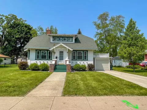 311 Ledgeview Ave, Fond Du Lac, WI 54935
