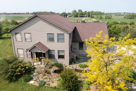4805 County Road Gg, Oshkosh, WI 54904