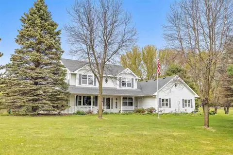 3148 Fairview Rd, Green Bay, WI 54313