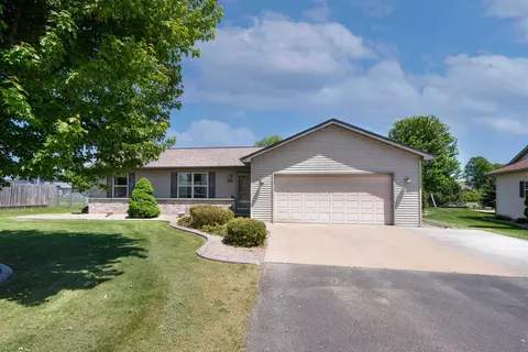 1139 Morgan Taylor Ct, Menasha, WI 54952