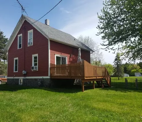 2128 6th St, Marinette, WI 54143