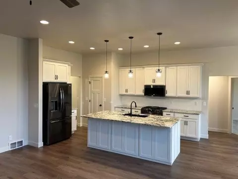 2826 E Sunstone Pl, Appleton, WI 54913 photo 5
