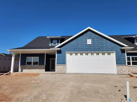 n9063 Southtowne Drive, Menasha, WI 54952