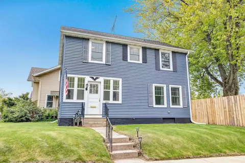 2603 Sheridan Pl, Manitowoc, WI 54220