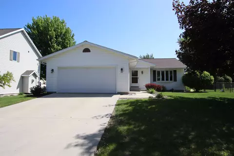 1081 S Park Ave, Fond Du Lac, WI 54935