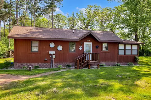 n4277 Lakeside Drive, Hancock, WI 54943