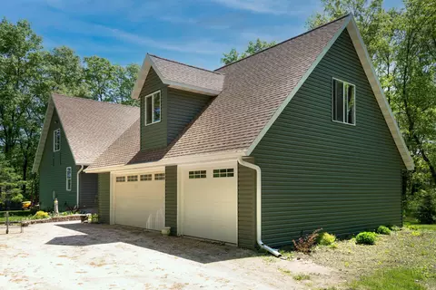 n1294 Thunderbird Circle, Keshena, WI 54135
