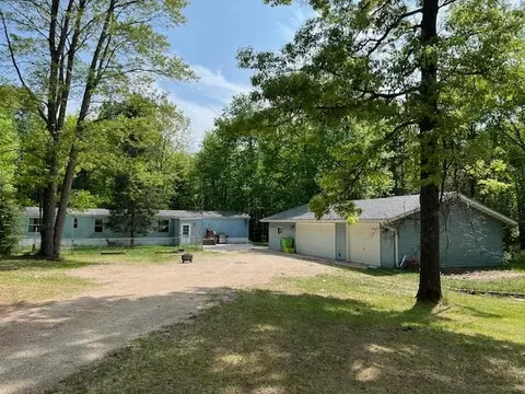 w8419 Lundgren Lake Road, Pembine, WI 54156