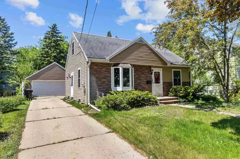 1013 N Mason St, Appleton, WI 54914 photo 2