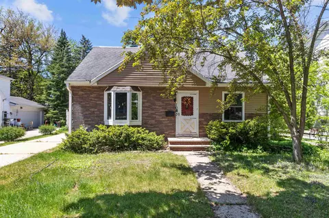 1013 N Mason St, Appleton, WI 54914
