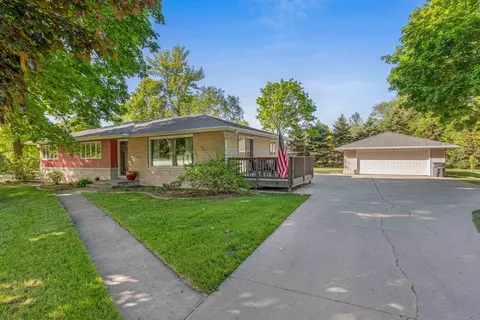 w6649 Greenville Drive, Greenville, WI 54942