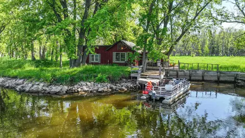 e6939 County Road F, Weyauwega, WI 54983