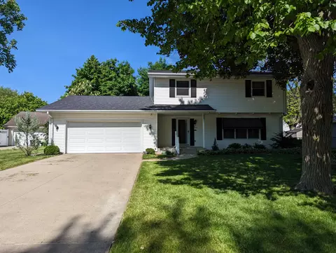 1311 Whittier Dr, Neenah, WI 54956