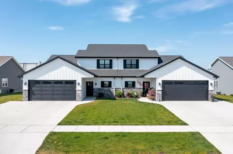 420 Hammen Ct, Kaukauna, WI 54130
