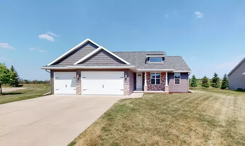 925 Trailside Ct, De Pere, WI 54115