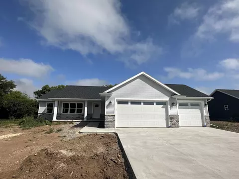 N1849 Medina Drive, Greenville, WI 54942