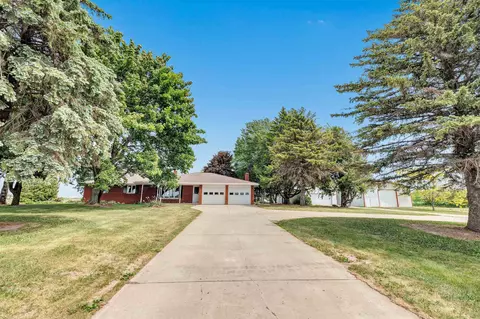 5055 Shirley Rd, Denmark, WI 54208