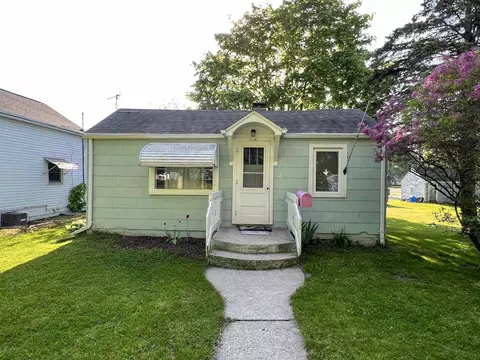 316 Frank Ave, Algoma, WI 54201