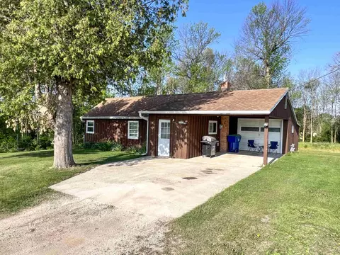 n5909 Wisconsin 42, Kewaunee, WI 54216