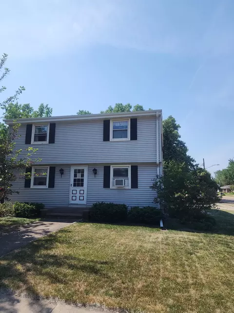 1106 Meadow Ln, Neenah, WI 54956
