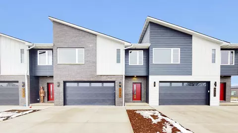 434 Aldon Cir, Green Bay, WI 54304