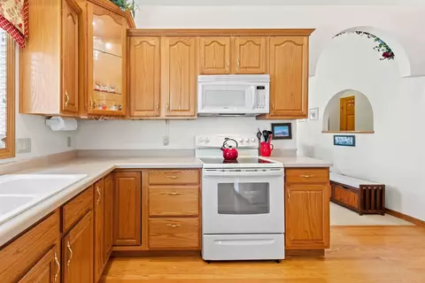 1810 E Sylvan Ave, Appleton, WI 54915 photo 9