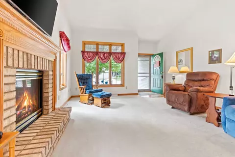 1810 E Sylvan Ave, Appleton, WI 54915 photo 3