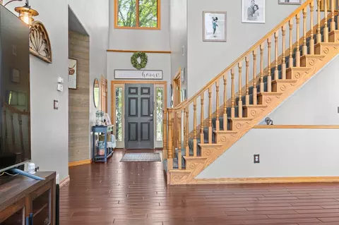 n287 Mueller Court, Appleton, WI 54915 photo 4