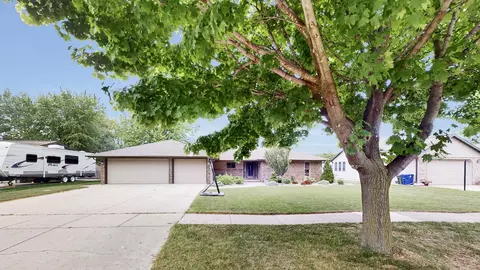 1234 Danena Dr, De Pere, WI 54115