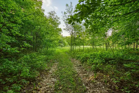 e7414 Stage Road, New London, WI 54961