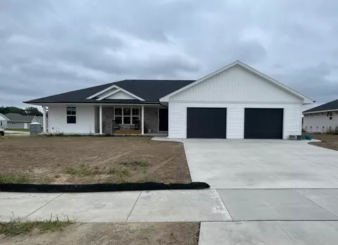 4549 Paul Ln, Green Bay, WI 54313