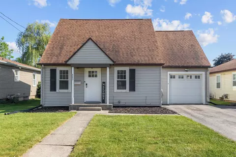 343 9th St, Menasha, WI 54952