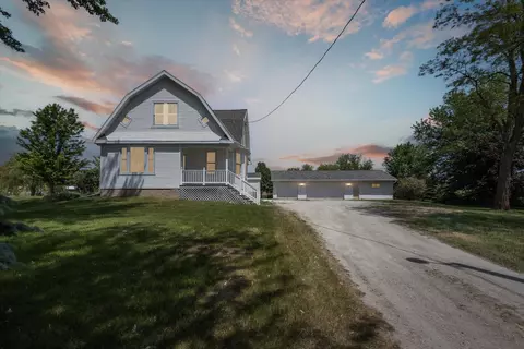 6117 Langes Corners Rd, Denmark, WI 54208