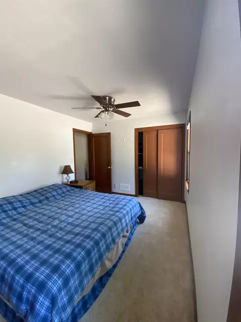 2406 Gmeiner Rd, Appleton, WI 54915 photo 9