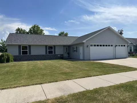 1451 Kevin Dr, Kaukauna, WI 54130