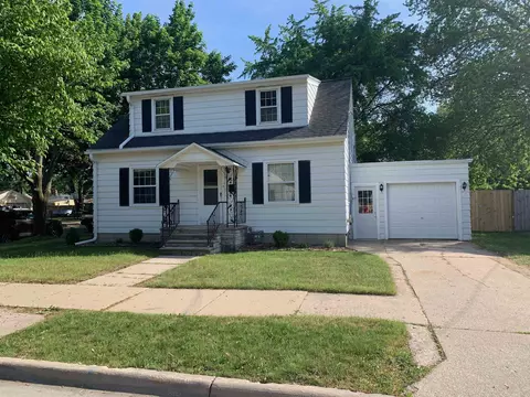 1636 Crooks St, Green Bay, WI 54302