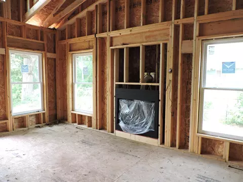 637 E Main St, Omro, WI 54963 photo 6