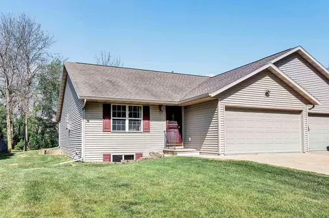 919 Harwood Ave, Green Bay, WI 54313