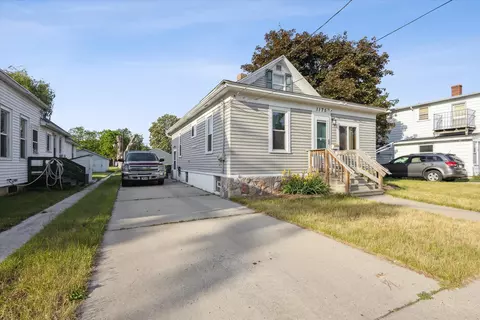 1175 Harvey St, Green Bay, WI 54302