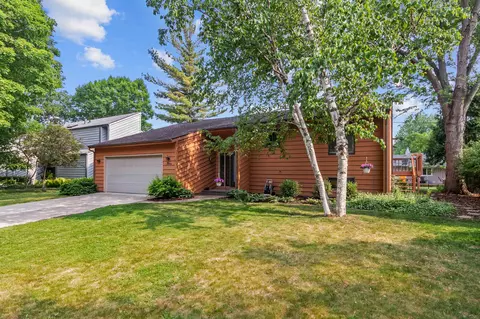 9 Arbor Ln, Appleton, WI 54915