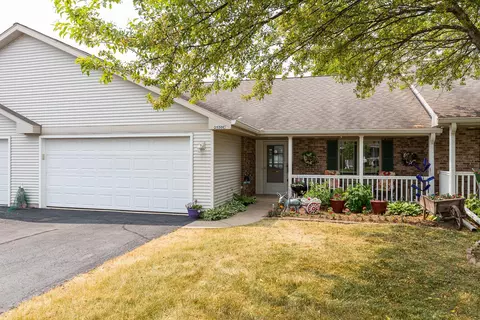 2530 Havenwood Dr #C, Oshkosh, WI 54904