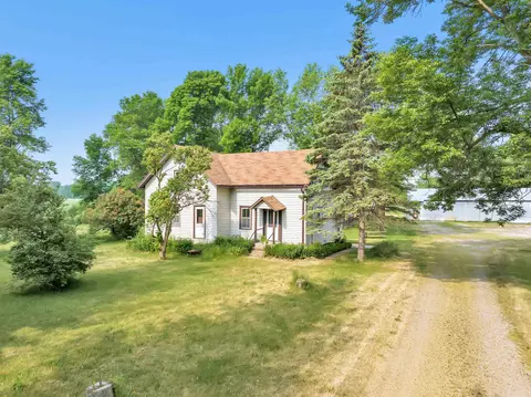 N5055 State 32 Highway, Krakow, WI 54124