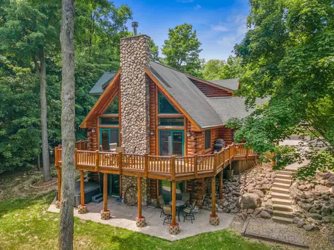 e9396 Church Road, New London, WI 54961