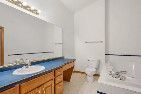 2221 Elmview Dr, Appleton, WI 54915 photo 17