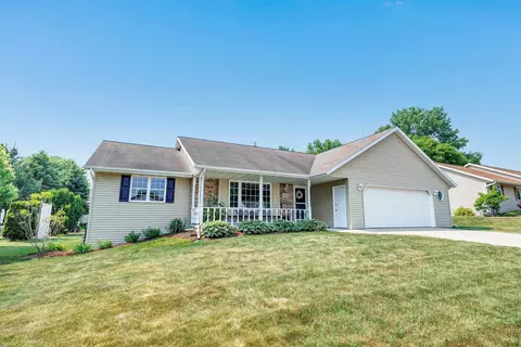 3119 Jaguar Ln, Green Bay, WI 54313