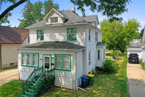 1241 Cedar St, Green Bay, WI 54302