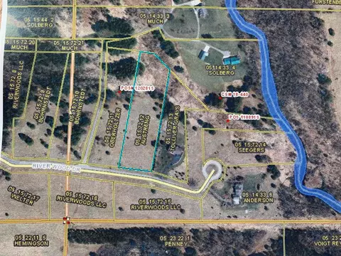 e1738 River Wood Drive, Waupaca, WI 54981