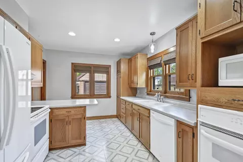 811 S Summit St, Appleton, WI 54914 photo 10