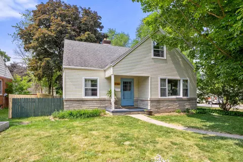 745 N Outagamie Ct, Appleton, WI 54914